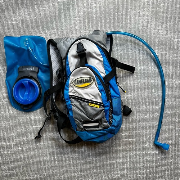 Camelbak Other - CAMELBAK Mini Mule M.U.L.E. Blue Grey Hydration Backpack bladder included